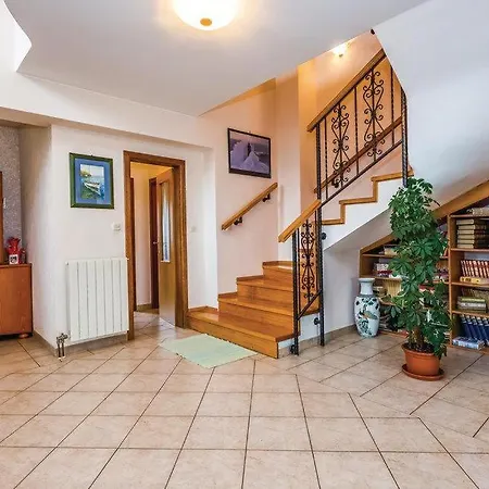 Apartman Lux Apartman Leo Kostrena