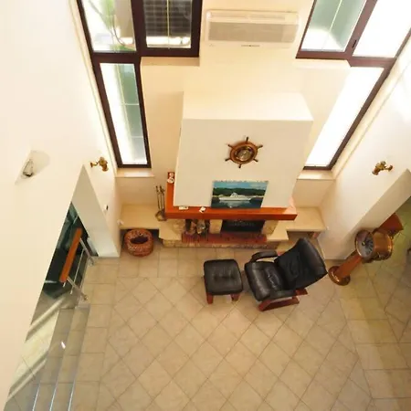 Lux Apartman Leo Apartamento *
